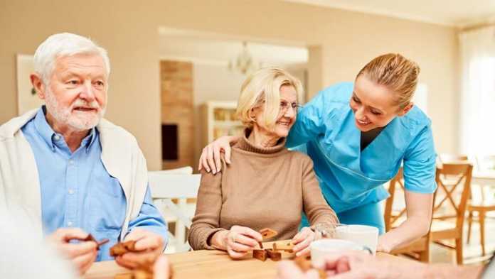 How Do Aged Care Courses Boost Your Career In The Aged Care Sector!