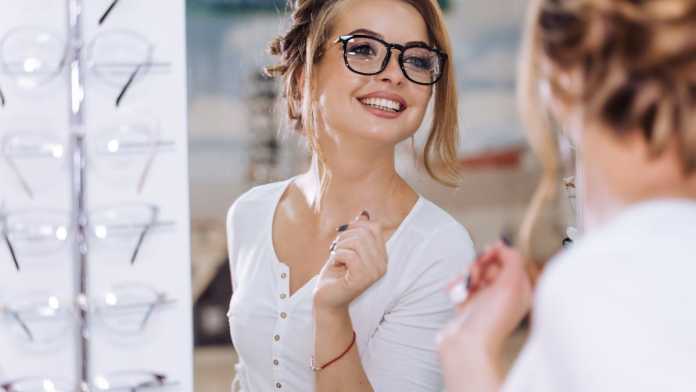 Can Eyeglasses Improve the Eyesight