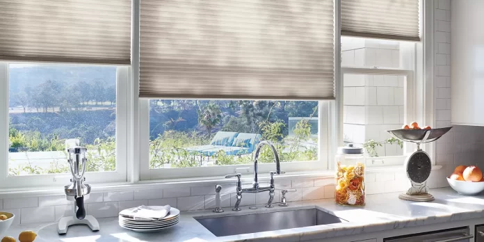 Kitchen blinds