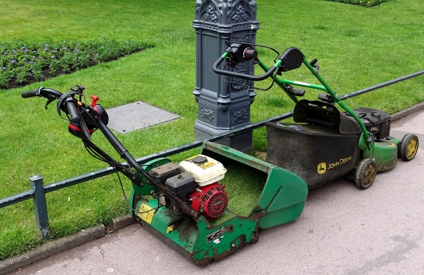Maintaining your lawn all year round