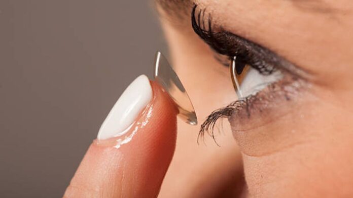 What happens if you accidentally shower with contact lenses
