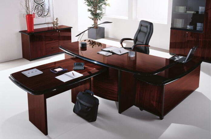 office-table-in-dubai