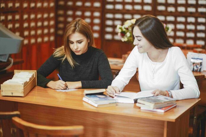 Experts help for selecting Best Dissertation Topics