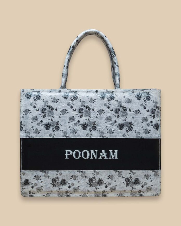 Promoting your business with a tote bag is a great idea