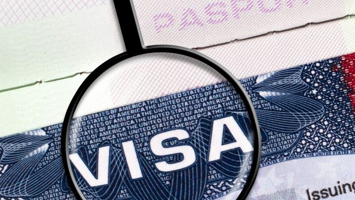 The Extraordinary Visa EB-1B for Exceptional Professors and Researchers