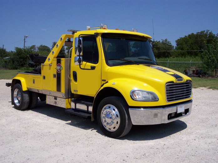 truck towing services