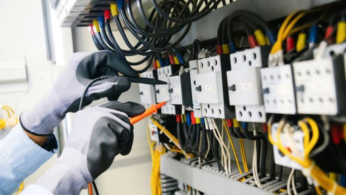 Electrical Work How Elеctricians Bеnеfit Businesses