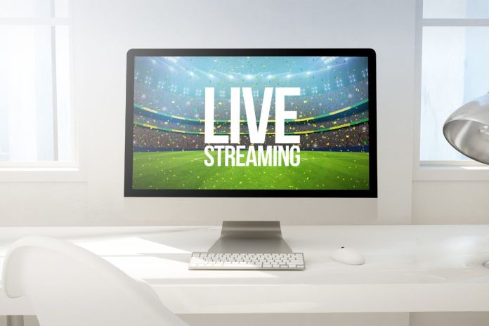 The Best of Both Worlds Mastering Hybrid Live Streaming