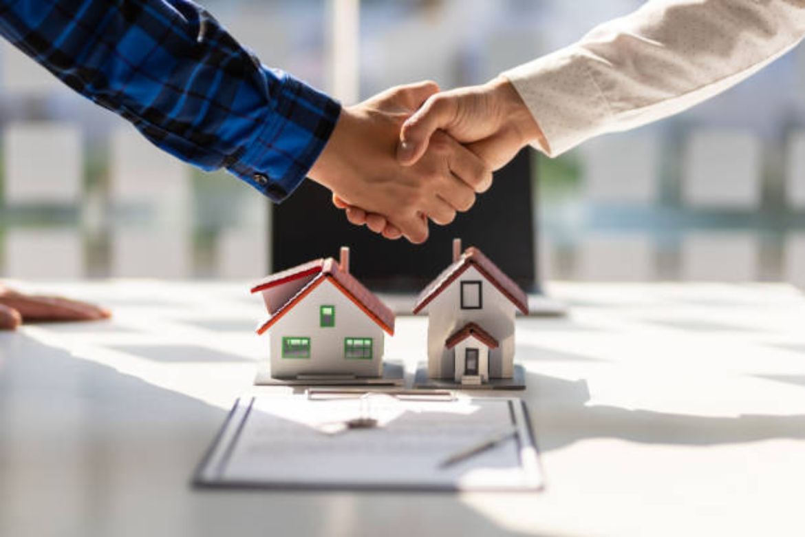 Is a First Position HELOC a Good Idea to Pay Off Your Mortgage in 2024