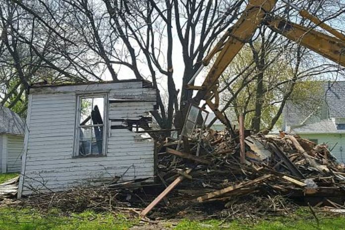 Iowa Demolition Ensuring Safe and Efficient Removal of Structures