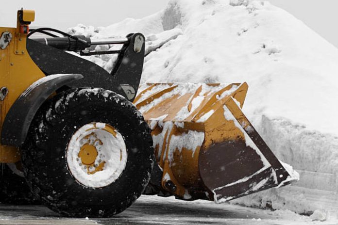 How a Commercial Snow Removal Company Can Help You