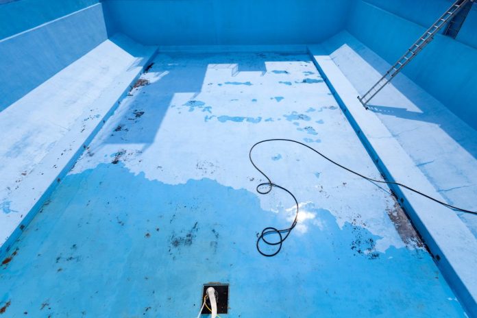 How Long Does a Swimming Pool Renovation Take? 