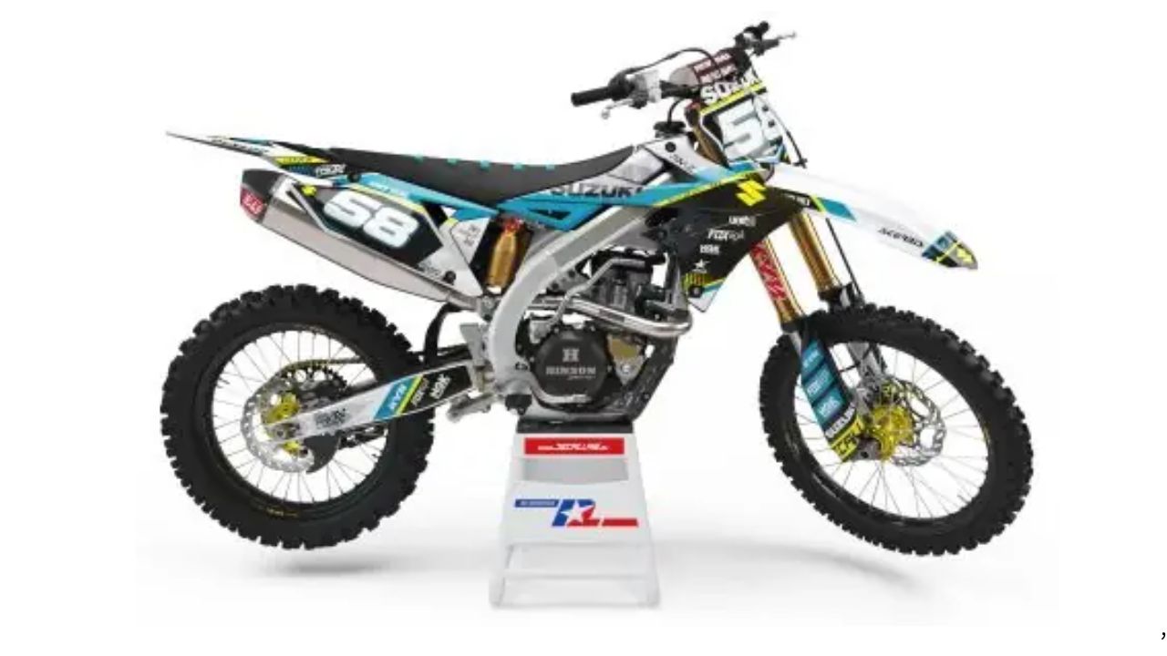 Matte, Gloss, or Chrome? Choosing the Right Finish for Your Racing Identity in 2026