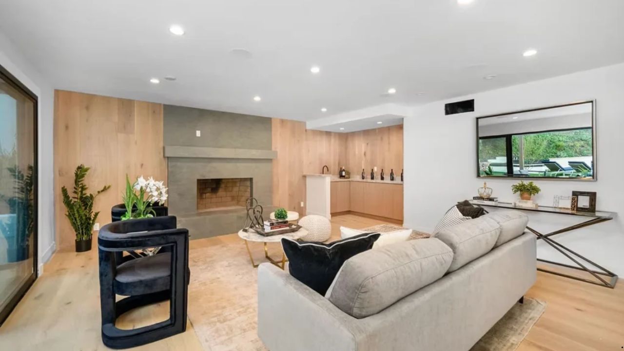 The Strategic Value of Complete Home Transformations