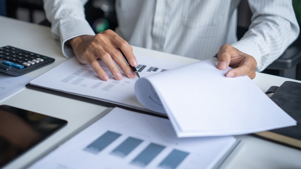 How to Handle Delinquent Accounts: Best Practices Explained