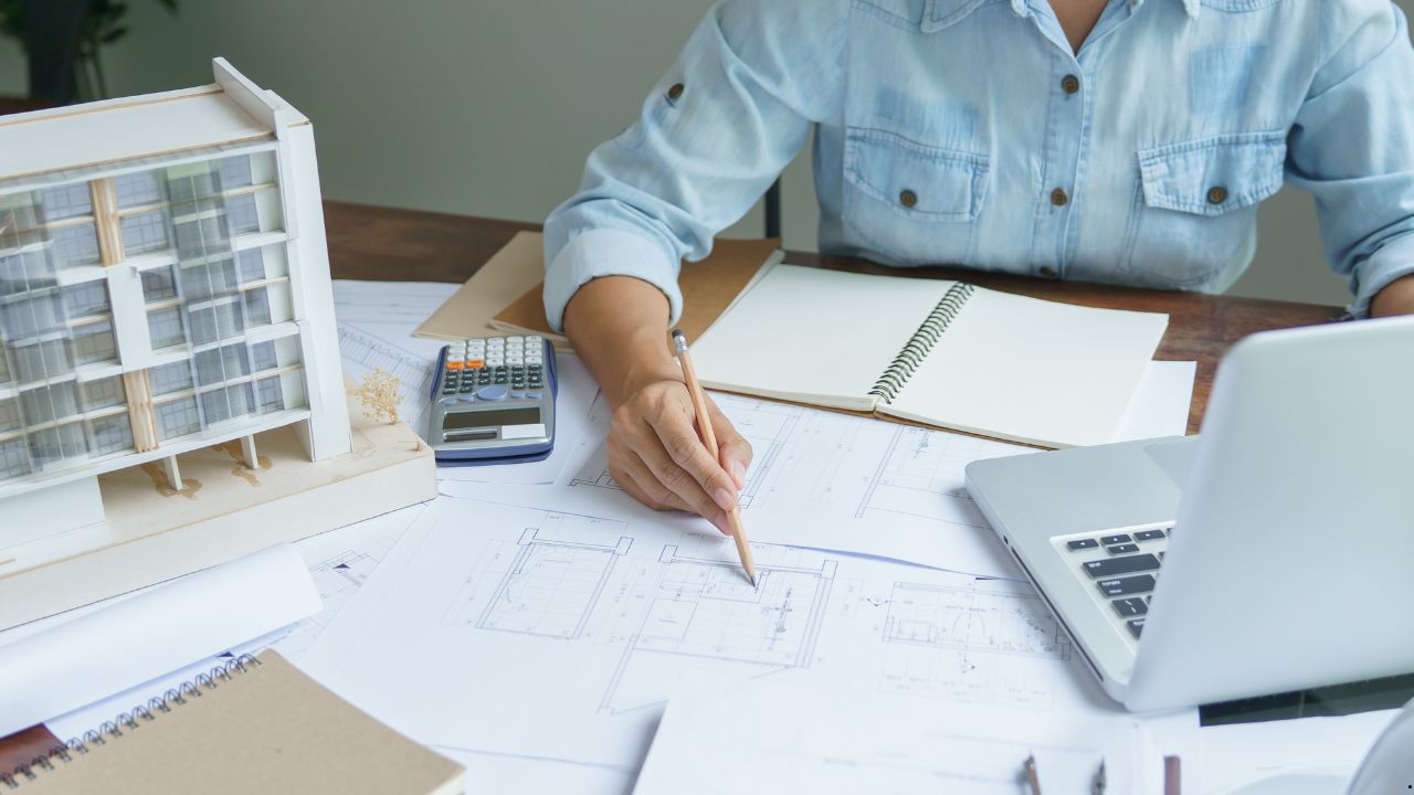 Managing Large-Scale Multi-Family Projects