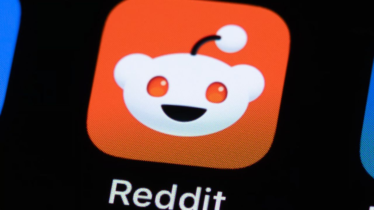 Reddit Scraping for Competitive Market Research