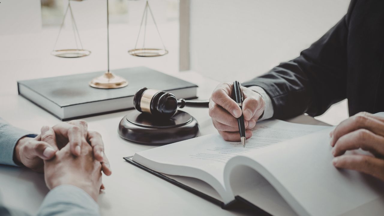 Right Lawyer