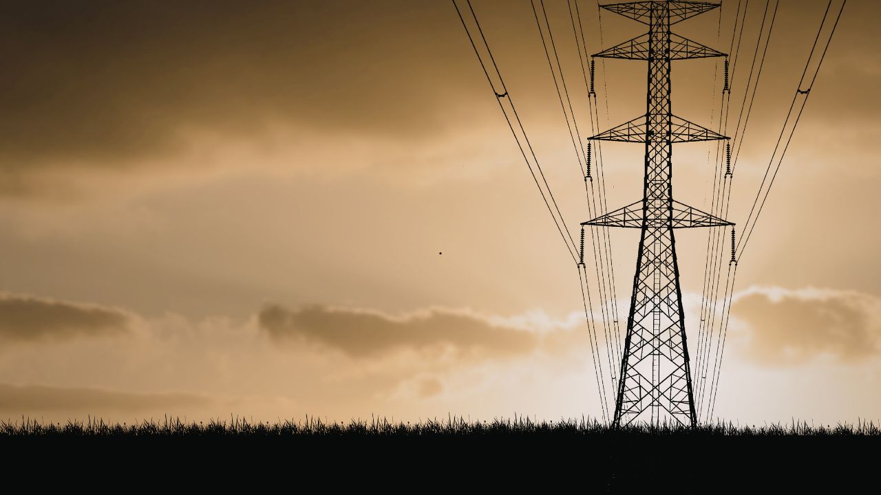 How to Be Prepared if the Power Grid Goes Down?